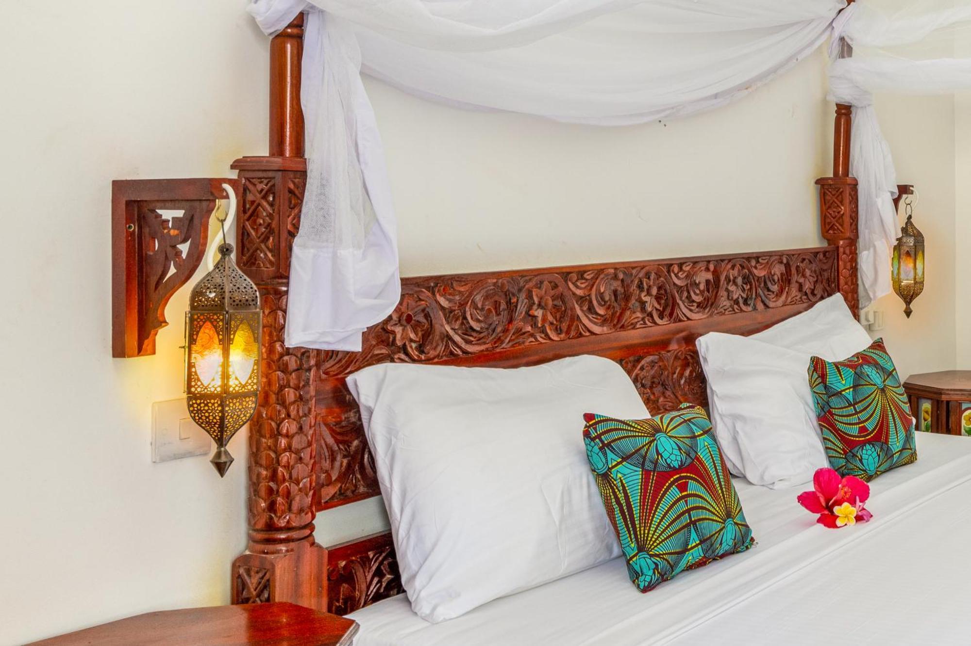 Tasneem Islamic Luxury Suites Джамбиани Екстериор снимка