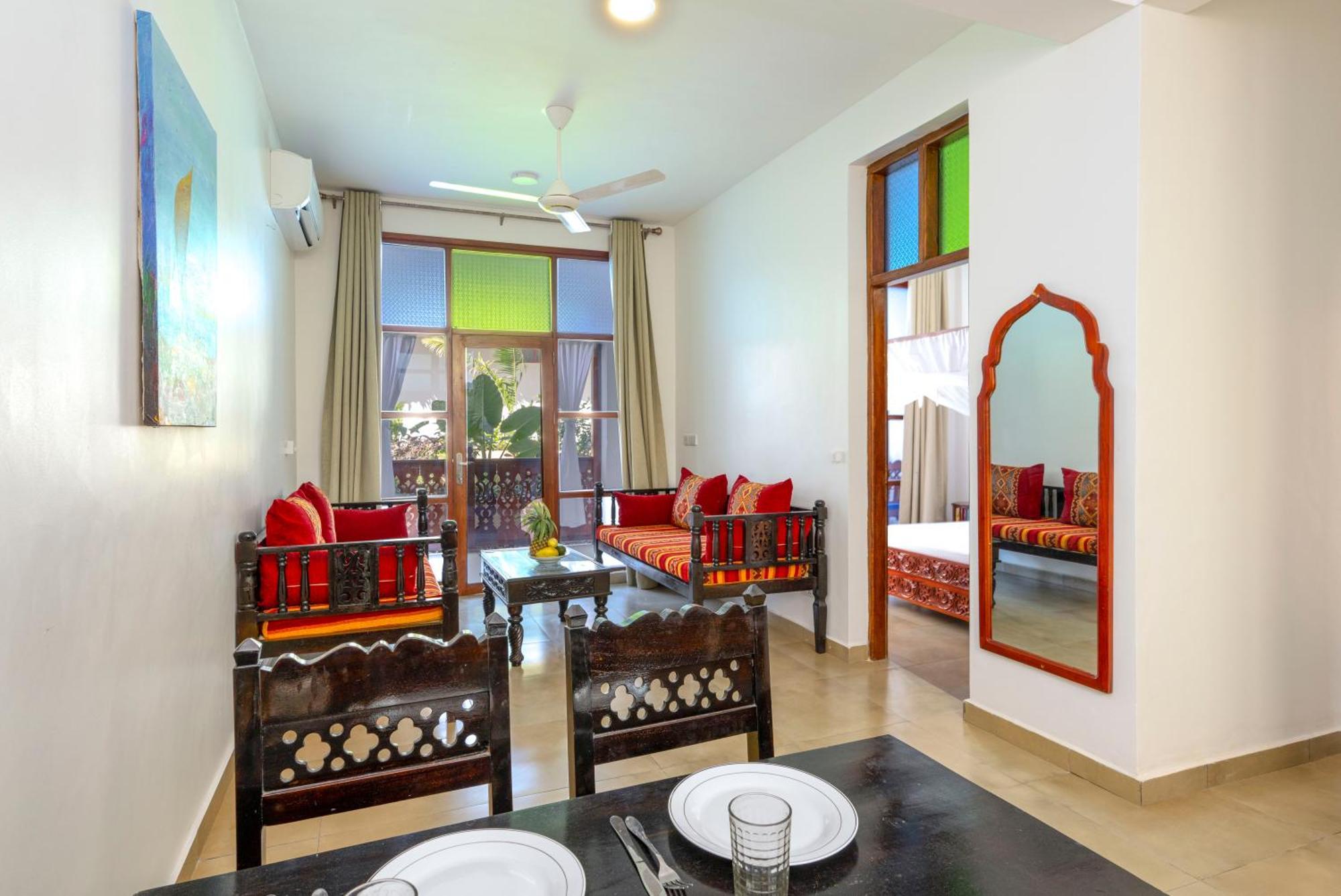 Tasneem Islamic Luxury Suites Джамбиани Екстериор снимка