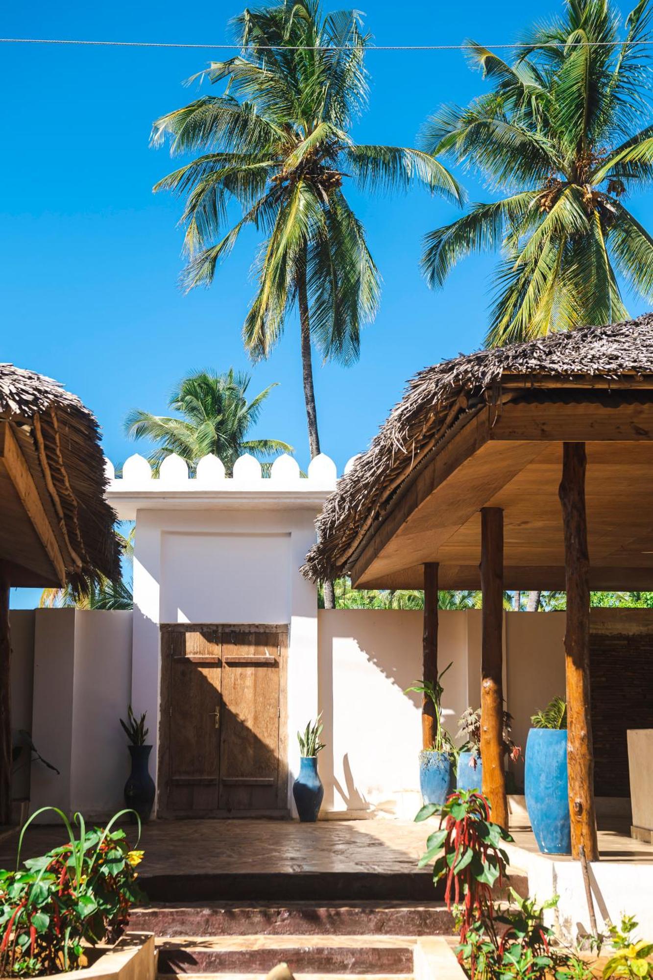 Tasneem Islamic Luxury Suites Джамбиани Екстериор снимка