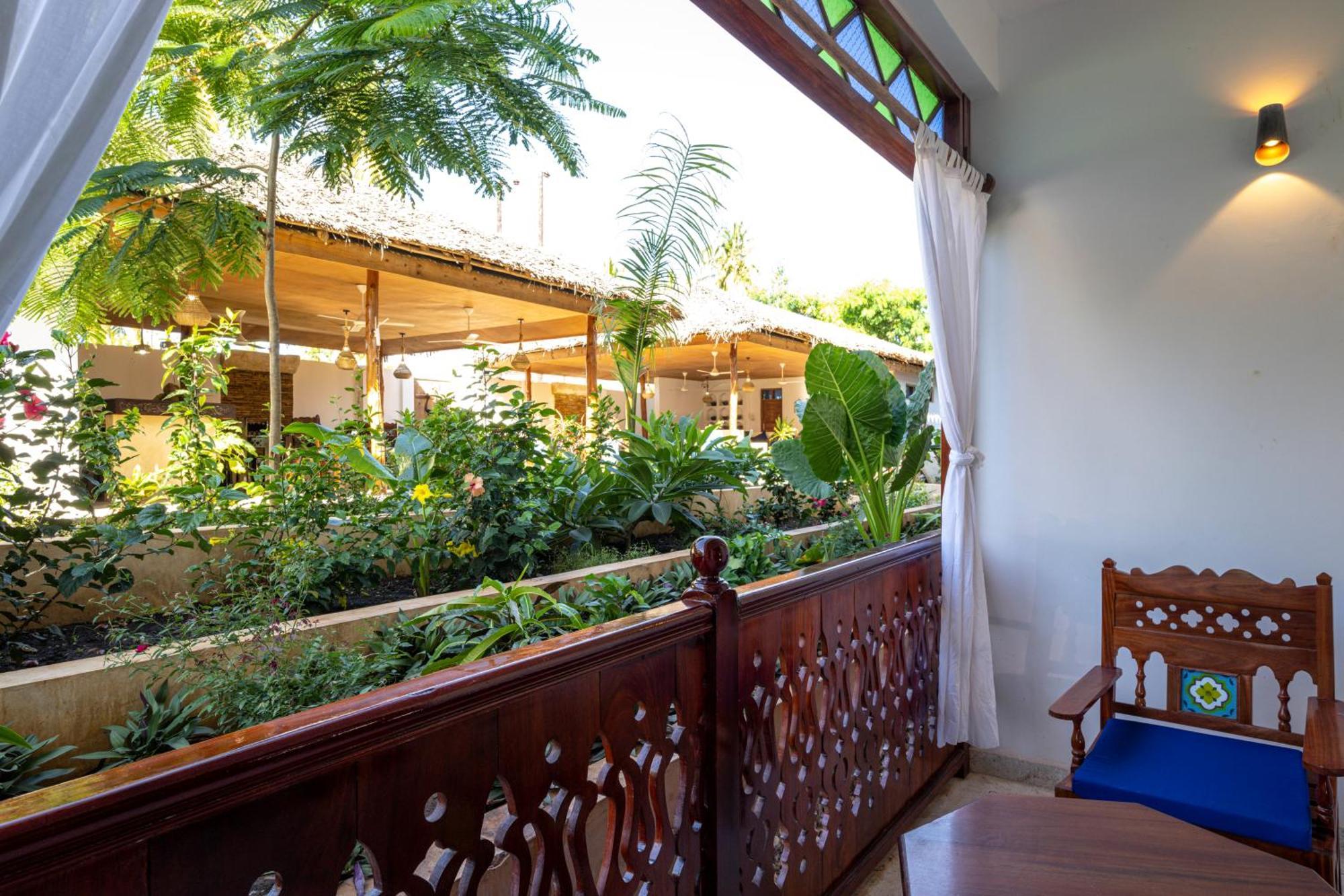 Tasneem Islamic Luxury Suites Джамбиани Екстериор снимка