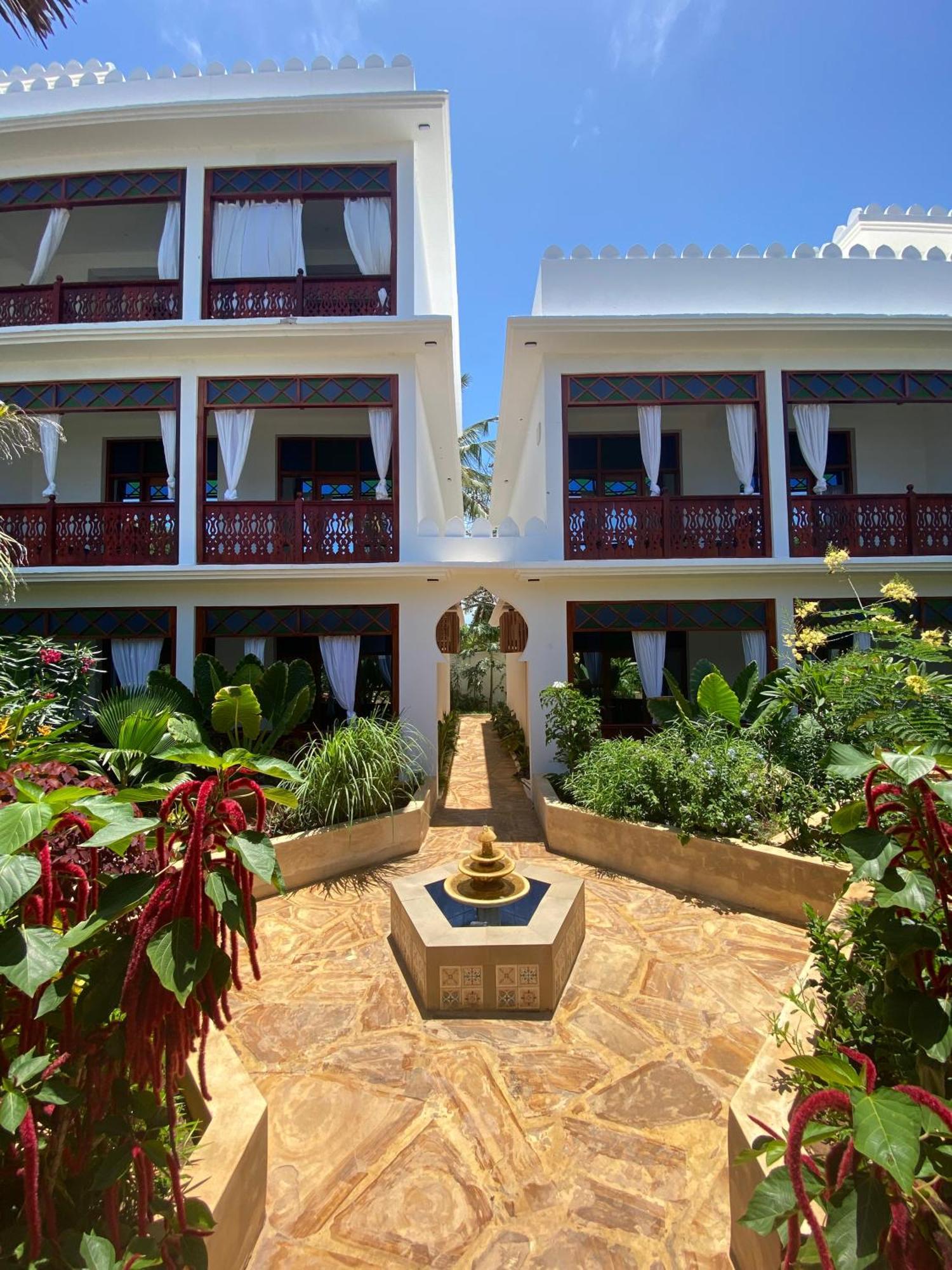 Tasneem Islamic Luxury Suites Джамбиани Екстериор снимка
